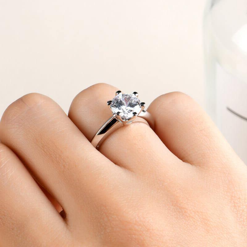 Eterna Moissanite Solitare Ring - Vosali